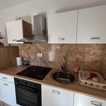 Apartmán Delightful Cozy Riverside - One Bedroom With Terrace