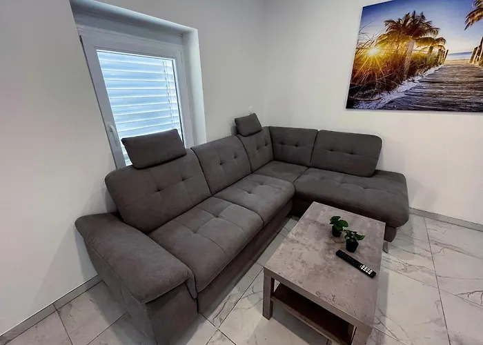 Delightful Cozy Riverside - One Bedroom With Terrace Apartmán Recica ob Savinji